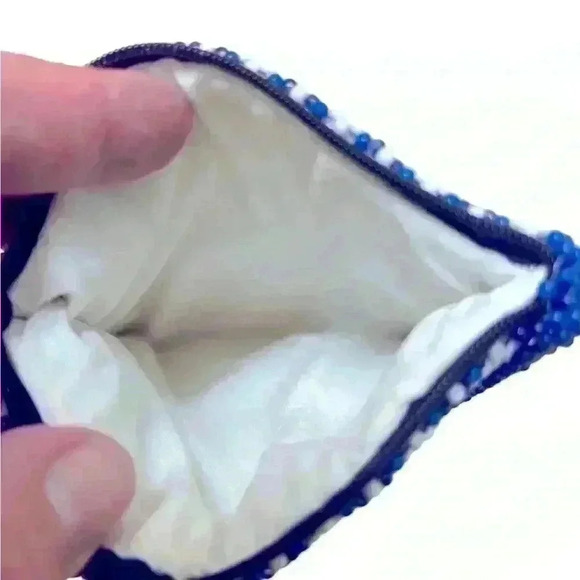 Hand beaded purse royal blue and white - Picture 5 of 9